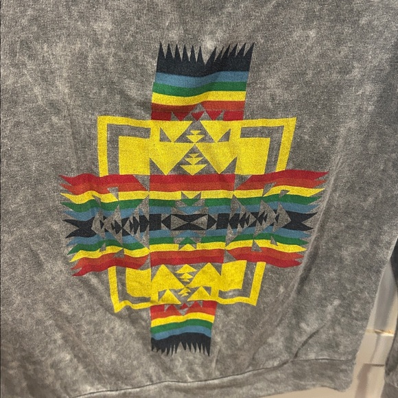 Vintage Gray Havana Graphic Tee - Picture 3 of 9